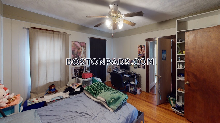 SOMERVILLE - TUFTS - 4 Beds, 1 Bath - Image 26