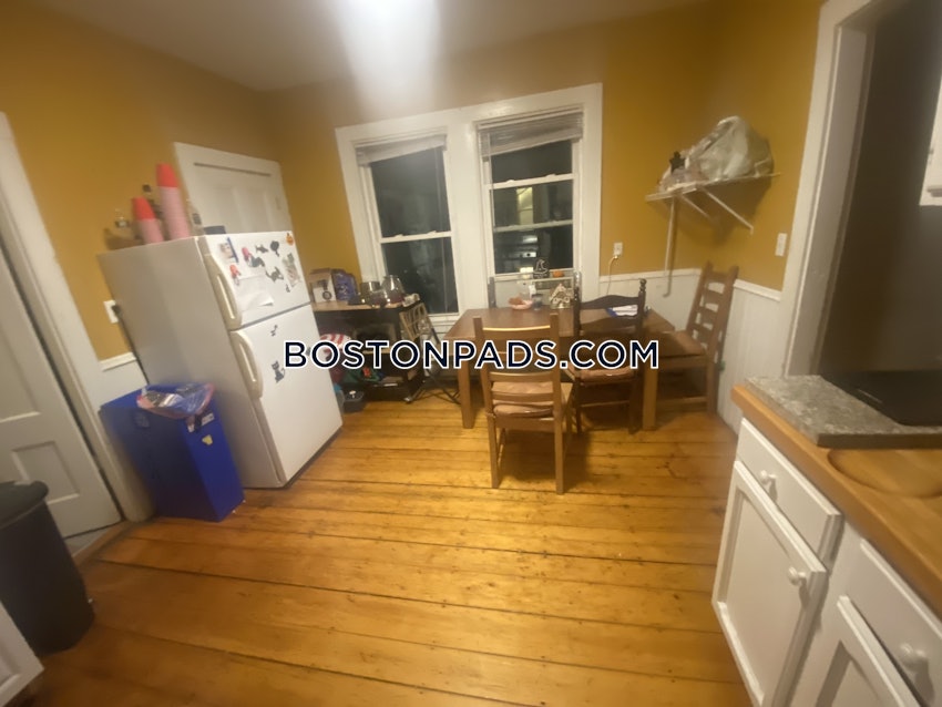 BOSTON - MISSION HILL - 3 Beds, 1 Bath - Image 14