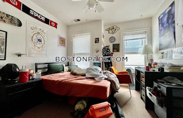 Boston - 6 Beds, 2 Baths