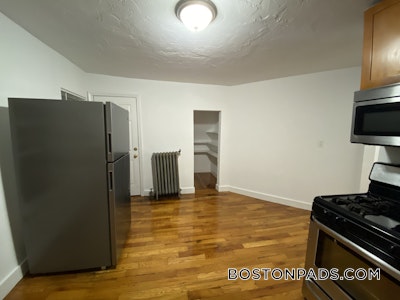 Dorchester Apartment for rent 3 Bedrooms 1 Bath Boston - $3,200 50% Fee