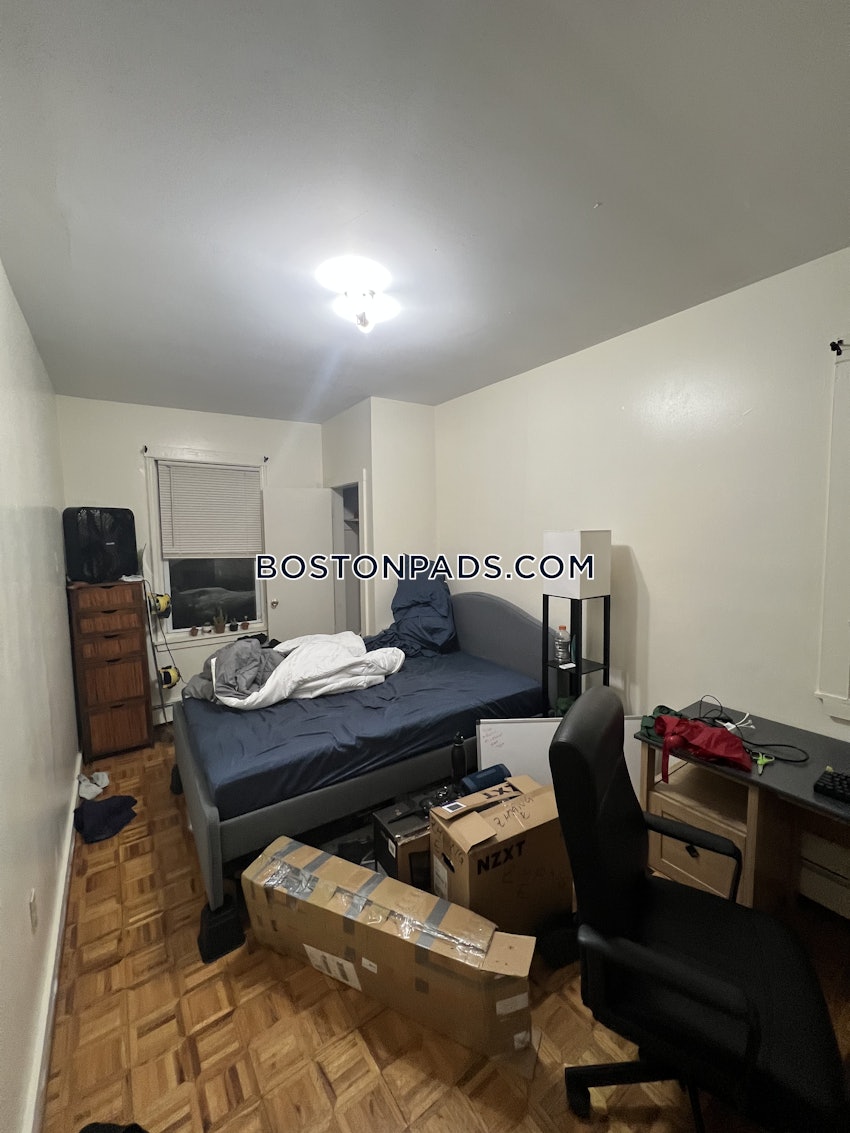 BOSTON - MISSION HILL - 3 Beds, 1 Bath - Image 41