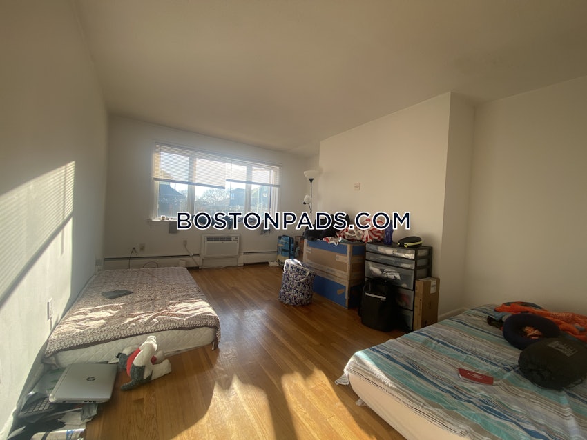 BOSTON - JAMAICA PLAIN - JACKSON SQUARE - 1 Bed, 1 Bath - Image 4