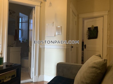 Boston - 2 Beds, 1 Baths