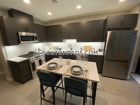 Charles St. Cambridge photo 5