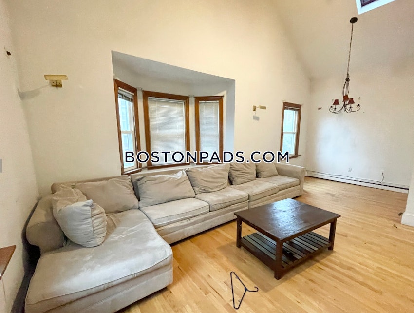 BOSTON - MISSION HILL - 2 Beds, 1 Bath - Image 2