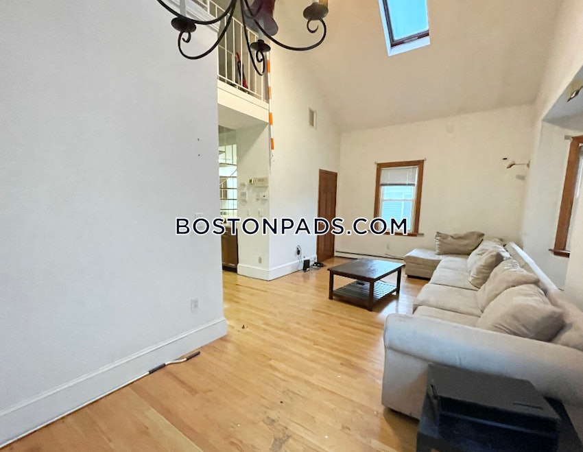 BOSTON - MISSION HILL - 2 Beds, 1 Bath - Image 1