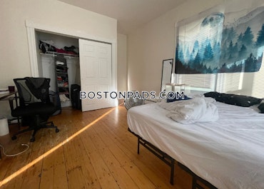 Boston - 6 Beds, 3 Baths