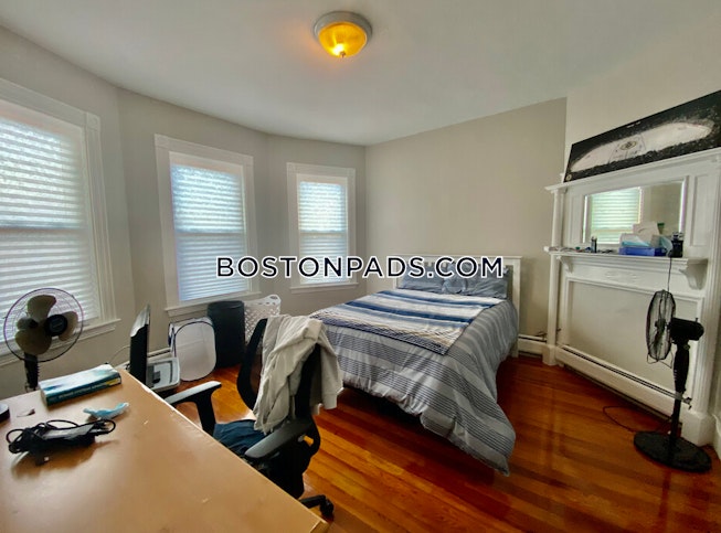 Roxbury Crossing - $3,900+ /mo