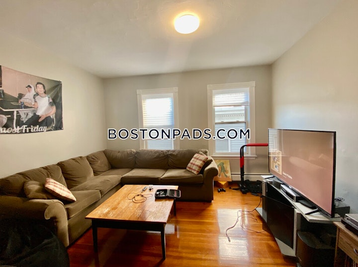 mission-hill-apartment-for-rent-3-bedrooms-1-bath-boston-3900-8032073 