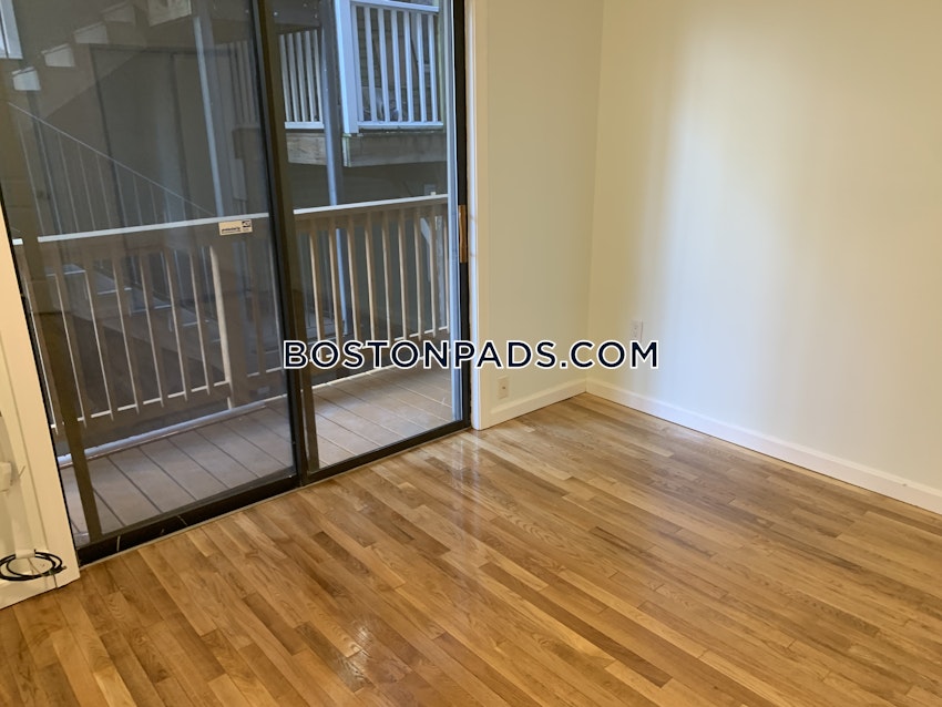 BOSTON - SOUTH BOSTON - ANDREW SQUARE - 3 Beds, 2 Baths - Image 7