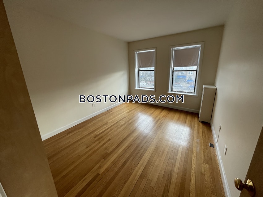 BOSTON - ALLSTON - 3 Beds, 1.5 Baths - Image 29