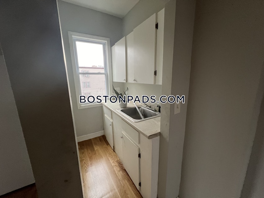 BOSTON - MATTAPAN - 3 Beds, 1 Bath - Image 20