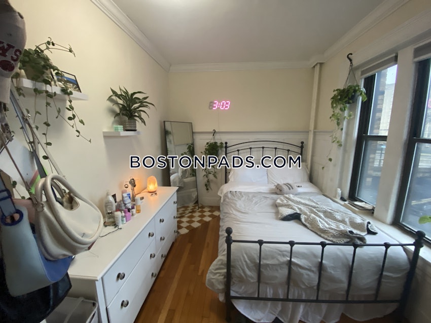 BOSTON - FENWAY/KENMORE - 3 Beds, 1 Bath - Image 6