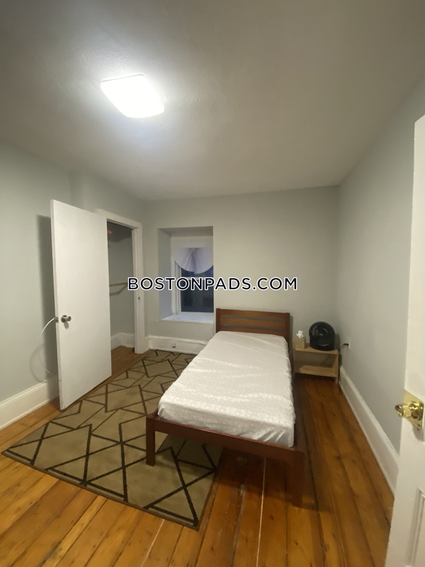 BOSTON - ROXBURY - 3 Beds, 2 Baths - Image 116