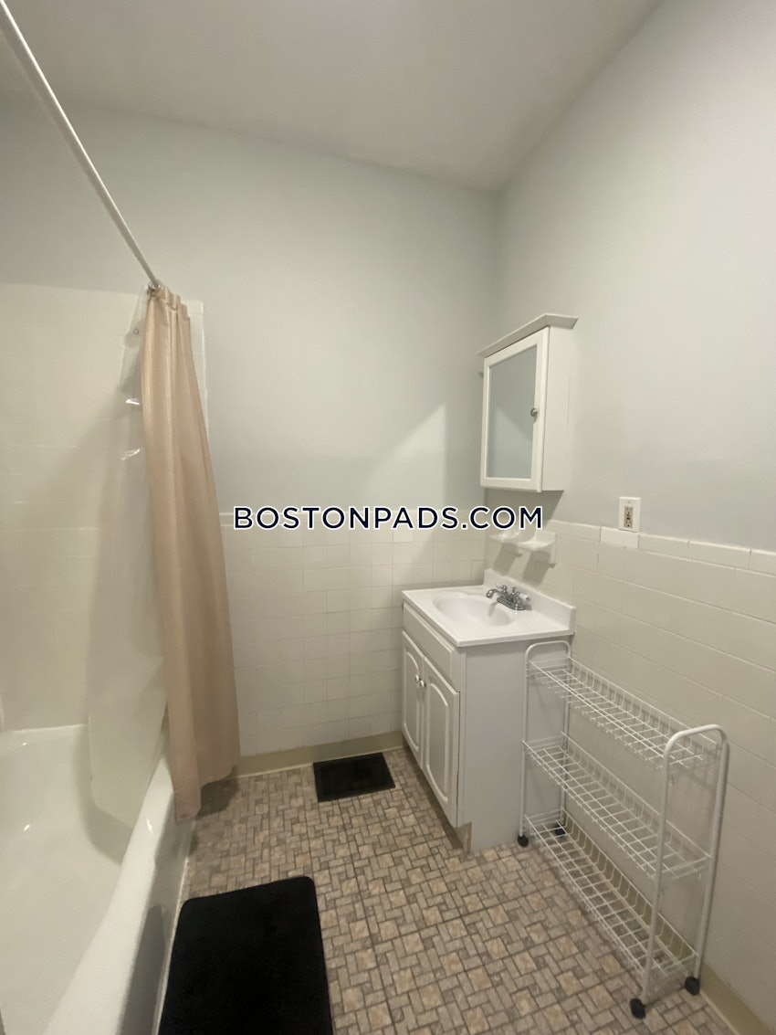 BOSTON - ROXBURY - 3 Beds, 2 Baths - Image 138
