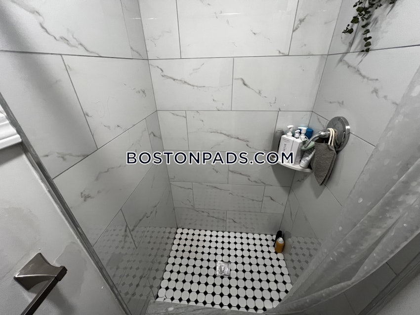 BOSTON - MISSION HILL - 3 Beds, 1.5 Baths - Image 21