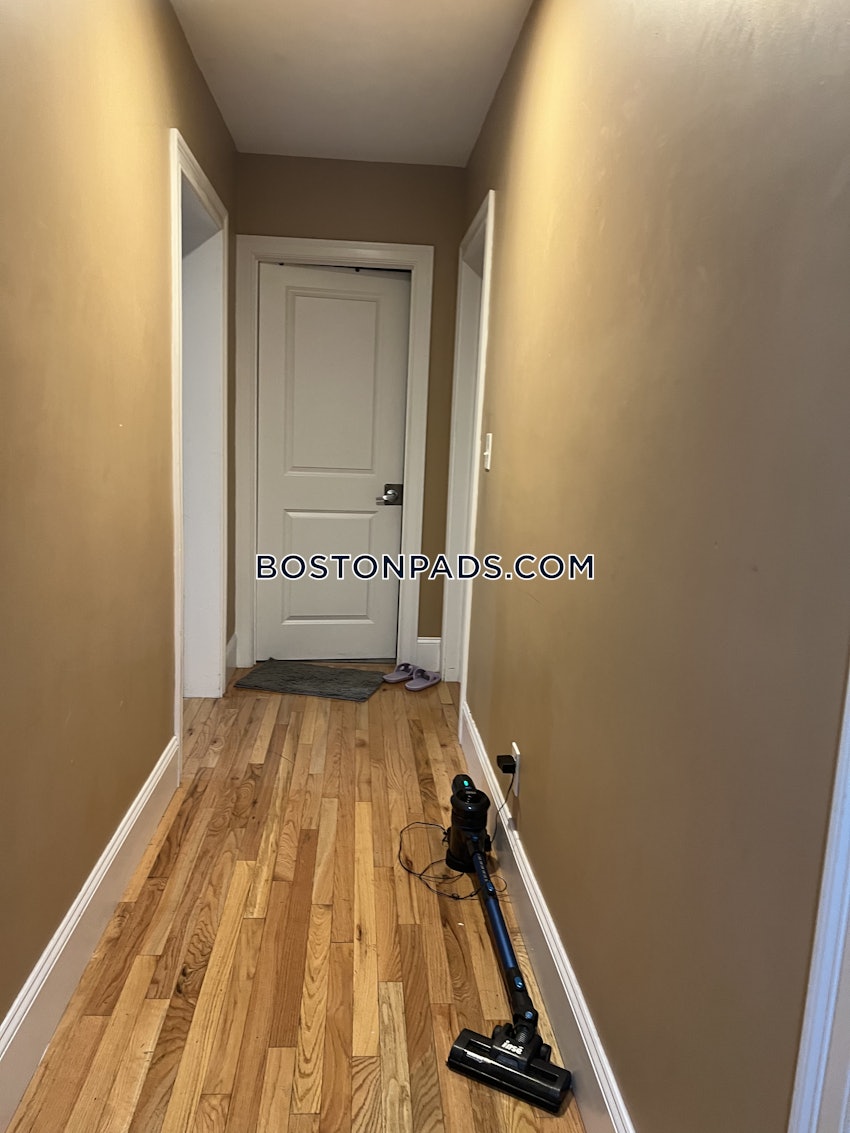 BOSTON - BRIGHTON - CLEVELAND CIRCLE - 5 Beds, 2 Baths - Image 13