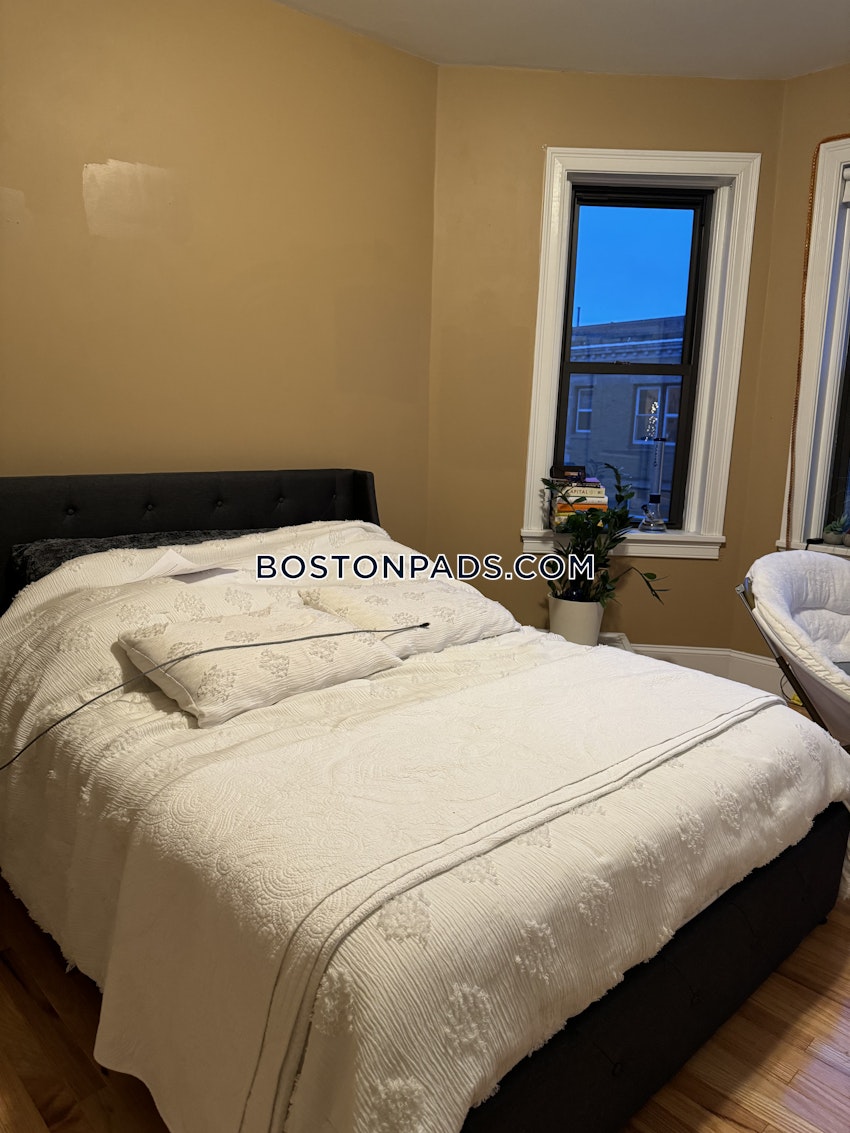 BOSTON - BRIGHTON - CLEVELAND CIRCLE - 5 Beds, 2 Baths - Image 11
