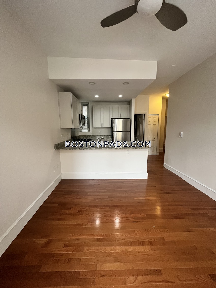 BOSTON - NORTHEASTERN/SYMPHONY - 1 Bed, 1 Bath - Image 16