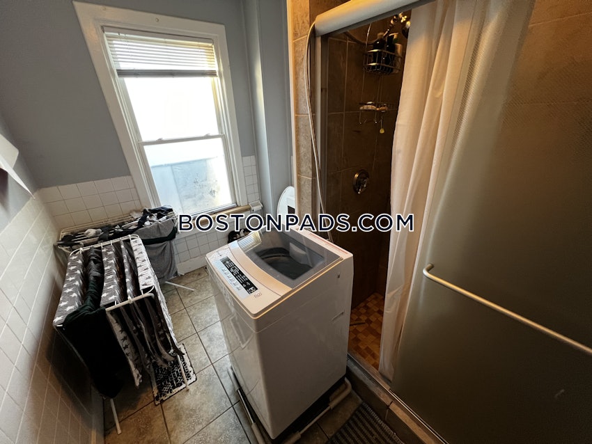 BOSTON - MISSION HILL - 4 Beds, 1 Bath - Image 19