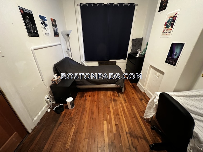 BOSTON - MISSION HILL - 4 Beds, 2 Baths - Image 22