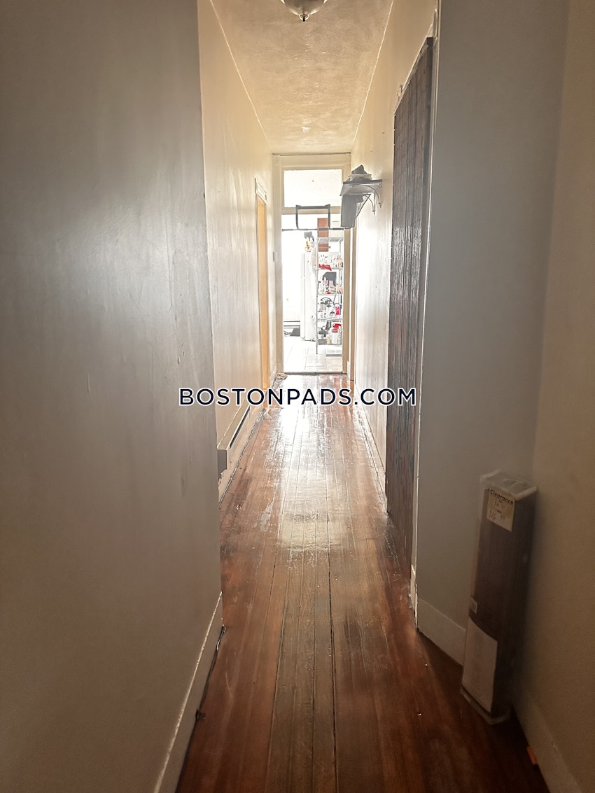 BOSTON - ALLSTON - 4 Beds, 2 Baths - Image 7