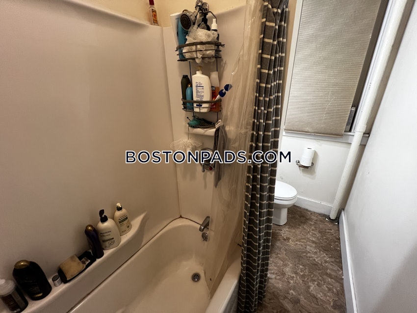 BOSTON - FENWAY/KENMORE - 3 Beds, 1 Bath - Image 17