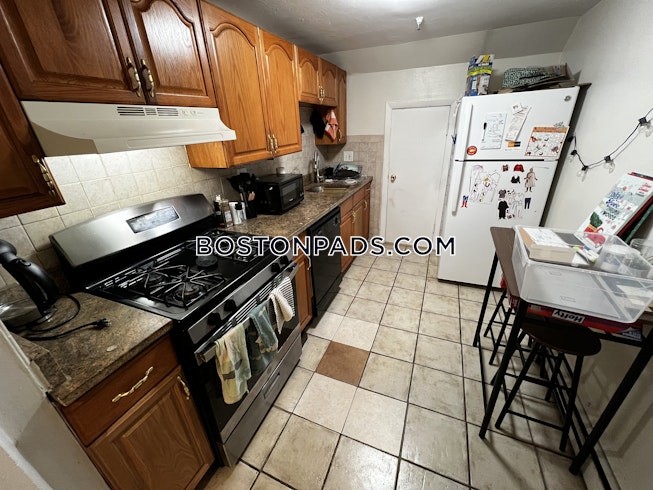 Boston - $4,100+ /mo