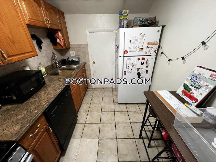 Boston - $4,100+ /month