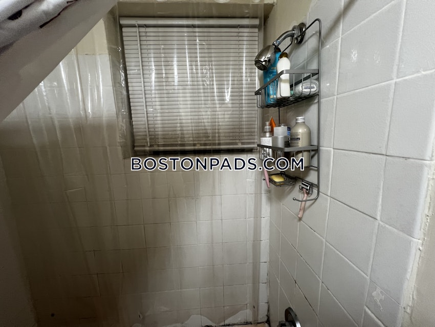 BOSTON - FENWAY/KENMORE - 3 Beds, 1 Bath - Image 20