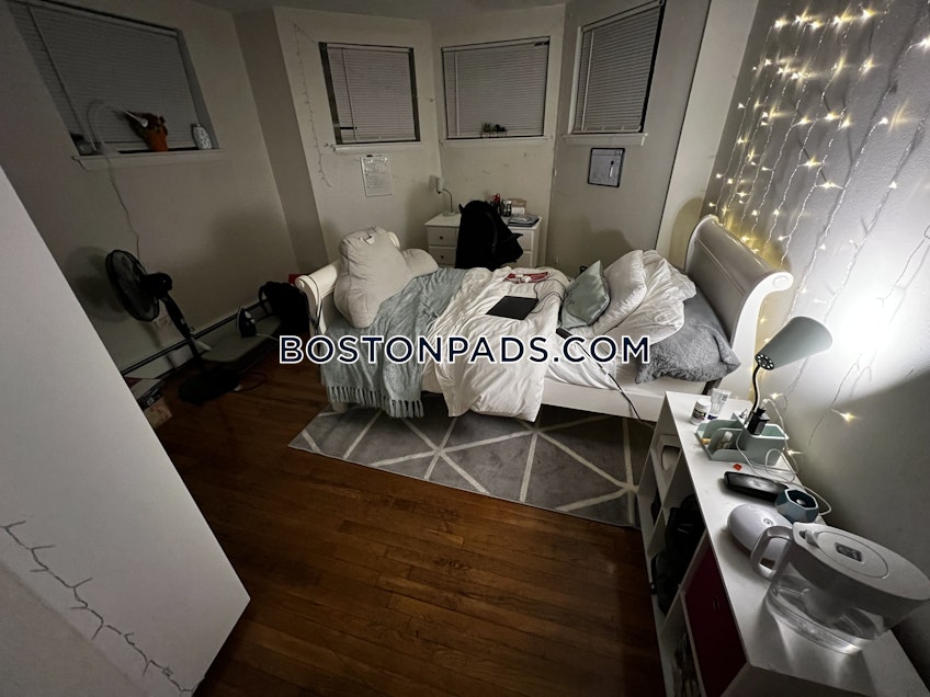 Boston - $4,100+ /month