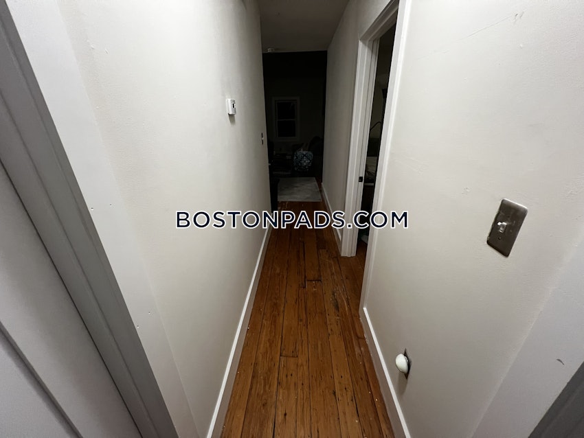 BOSTON - MISSION HILL - 3 Beds, 1 Bath - Image 38