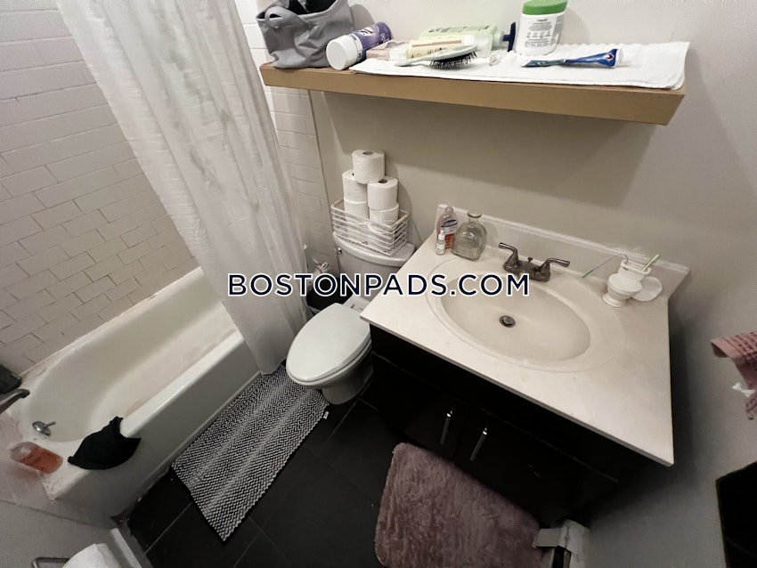 BOSTON - MISSION HILL - 3 Beds, 1 Bath - Image 54
