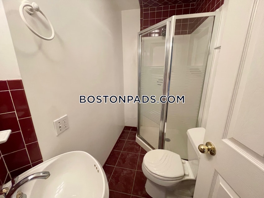 BOSTON - BRIGHTON - OAK SQUARE - 4 Beds, 2.5 Baths - Image 41