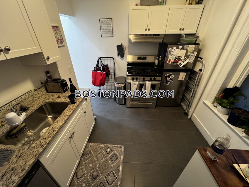 BOSTON - NORTHEASTERN/SYMPHONY - 1 Bed, 1 Bath - Image 10