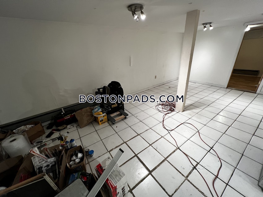 BOSTON - MISSION HILL - 1 Bed, 1 Bath - Image 4