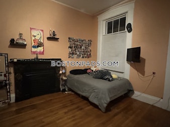 Hillside St. Roxbury Crossing