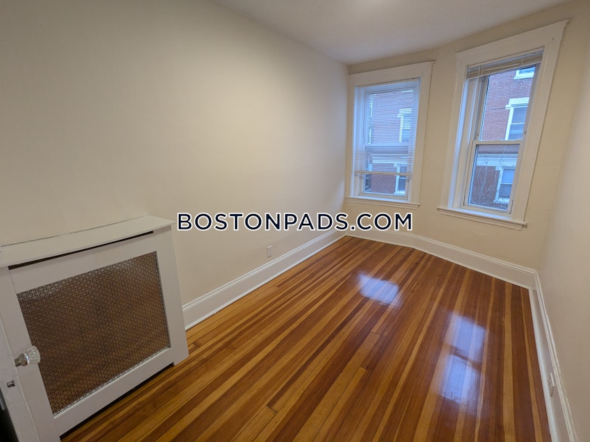 Boston - $3,100+ /month