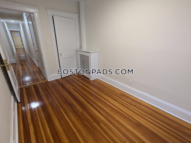 Boston - $3,100+ /mo