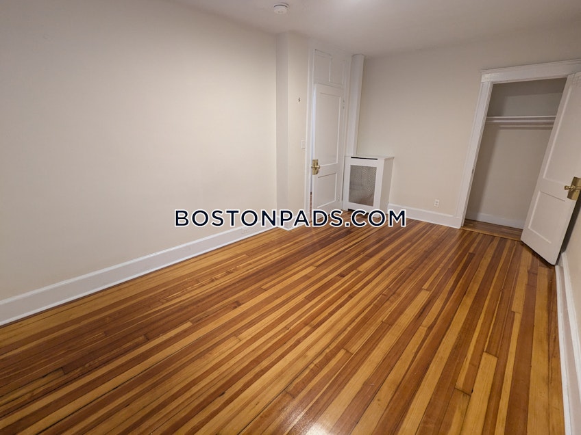 Boston - $3,100+ /month