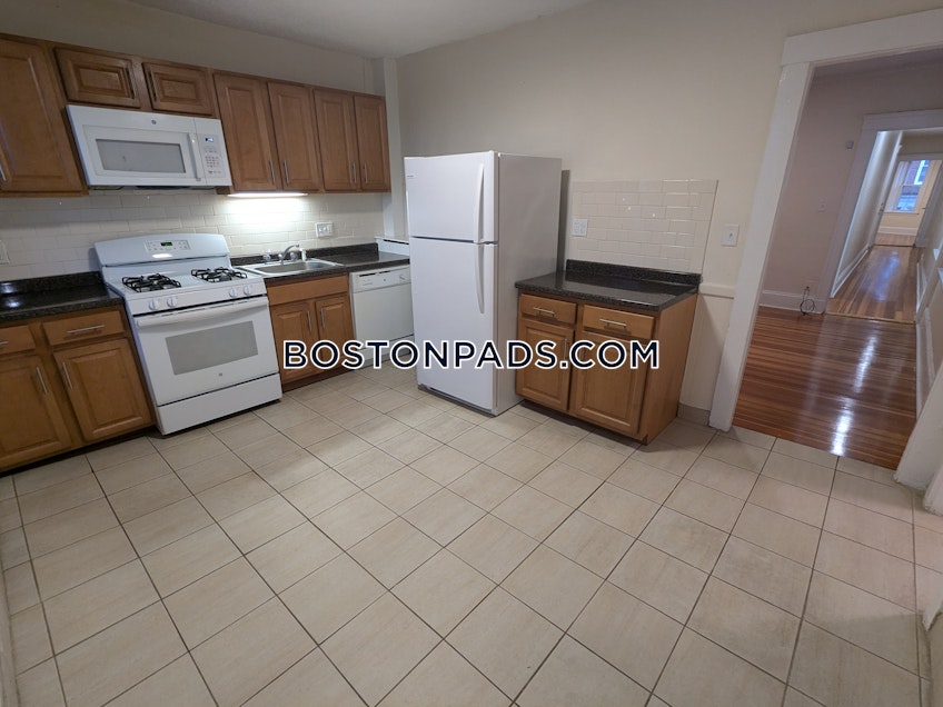 Boston - $3,100+ /month