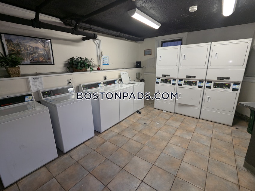 Boston - $3,100+ /month