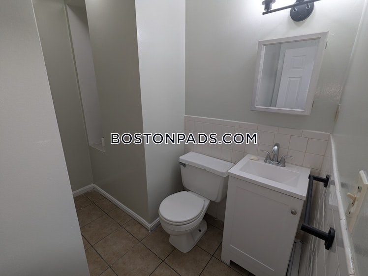 Mount Pleasant Ave., Boston