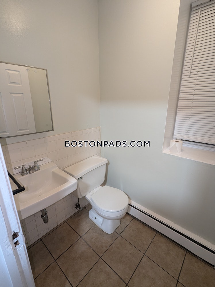 Mount Pleasant Ave., Boston