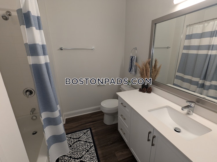 Island Hill Ave., Melrose