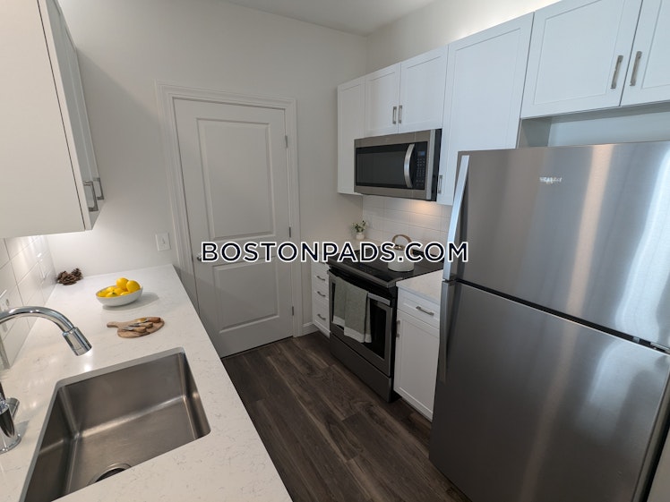 Island Hill Ave., Melrose