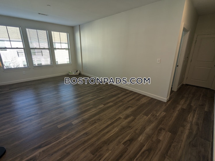 Island Hill Ave., Melrose