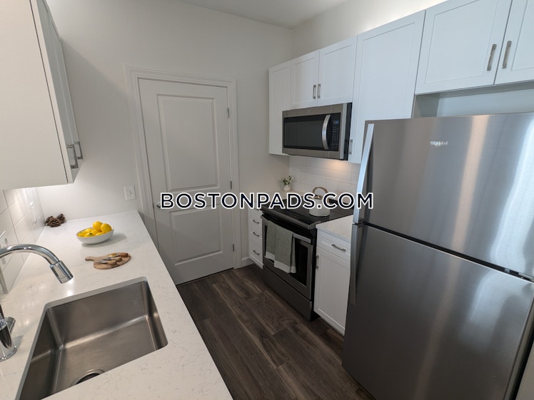 Island Hill Ave., Melrose