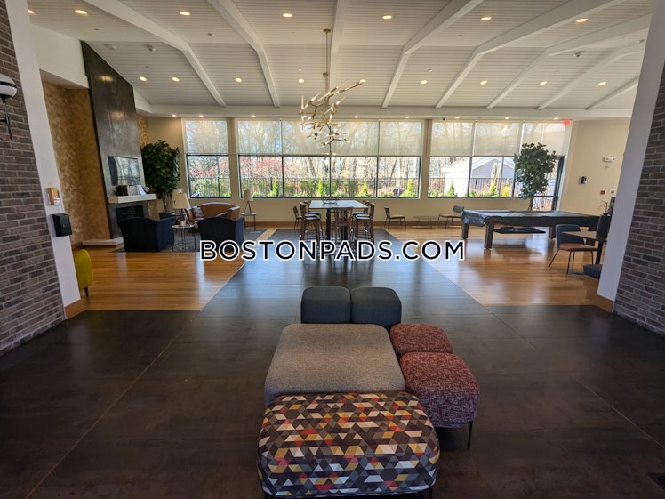 Island Hill Ave., Melrose