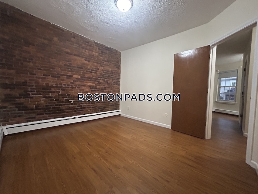 BOSTON - MISSION HILL - 1 Bed, 1 Bath - Image 4